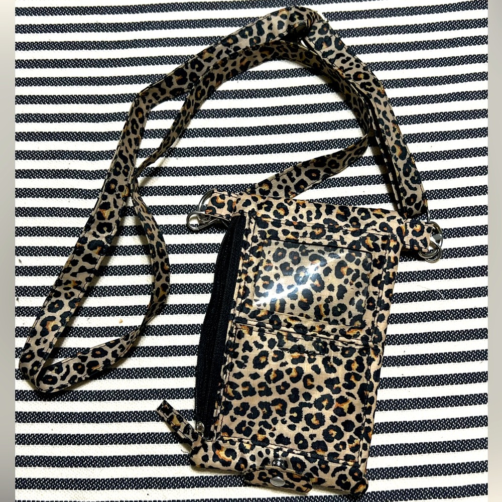 Crossbody phone bag / wallet